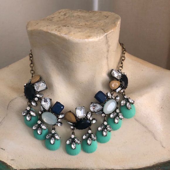 Anthropologie Jewelry - 👑Anthropologie Regal Crystal Necklace NWOT
